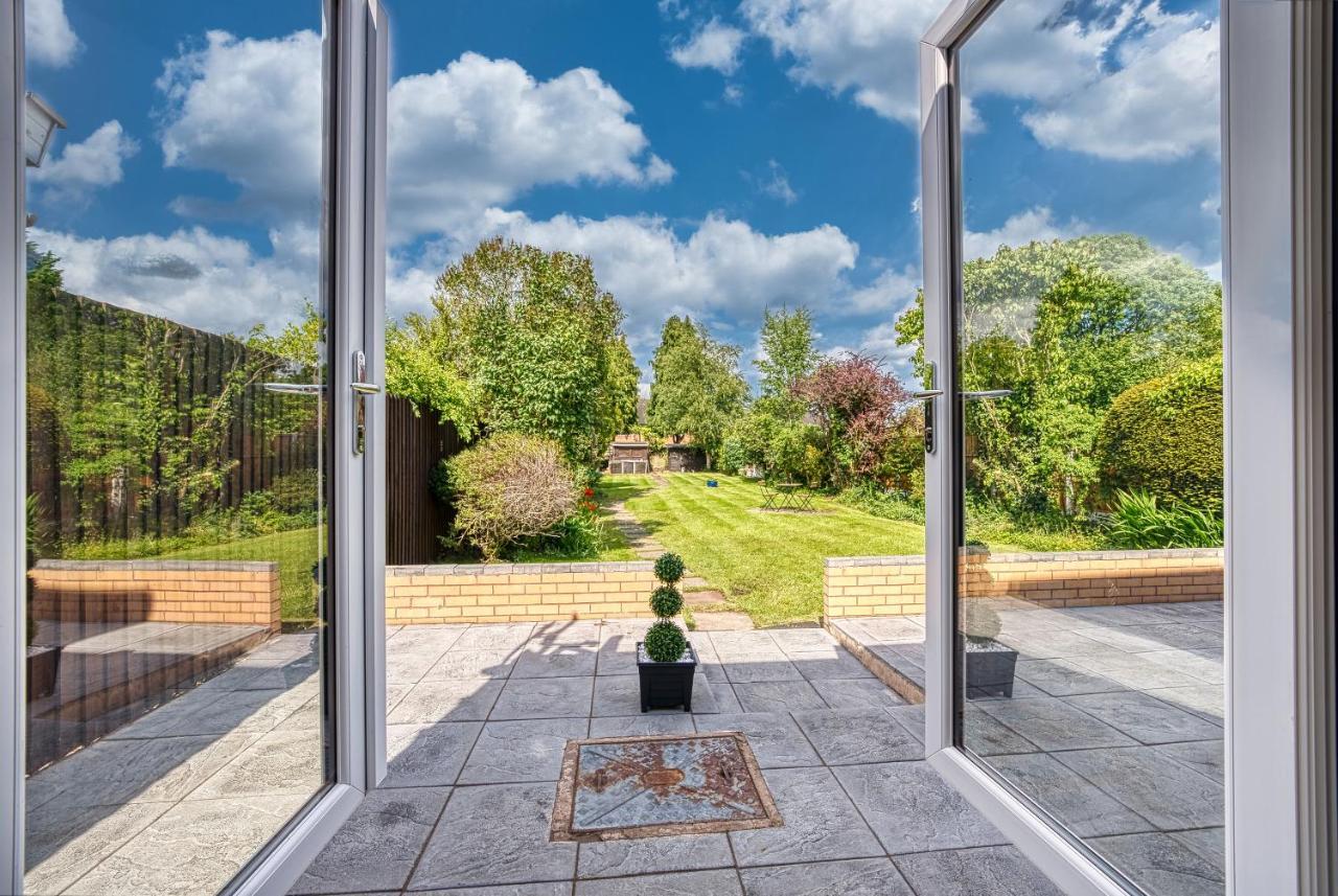 Elegant 5 Bed House - Sleeps 9, Central Solihull, Nec, Jlr, Hs2, Resorts World, Airport Business And Leisure Stays, Экстерьер фото